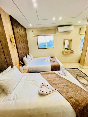 Suite with Mountain View14