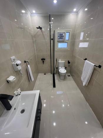 Triple Room with City View4